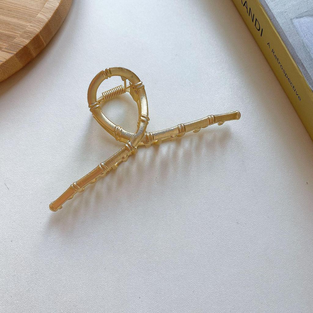 Korean Pearl Rhinestone Hair Clip - Fashionable Women's Accessory