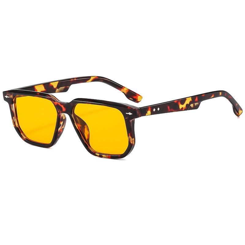 New Square Men Sunglasses Fashion Shades Uv400 Retro Rivets Women Luxury Green Leopard Sun Glasses