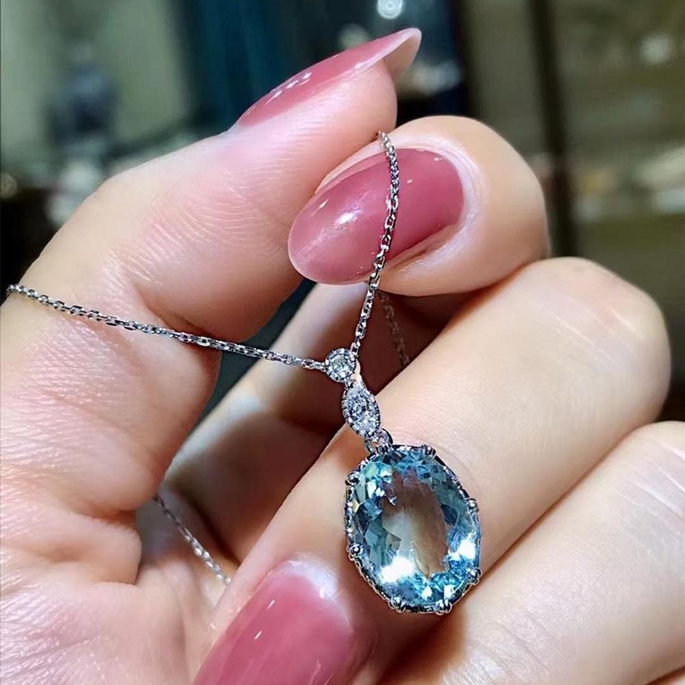 Graceful Oval Crystal Pendant Necklace Female Wedding Ceremony Accessories for Women Delicate Jewelry for Engagement