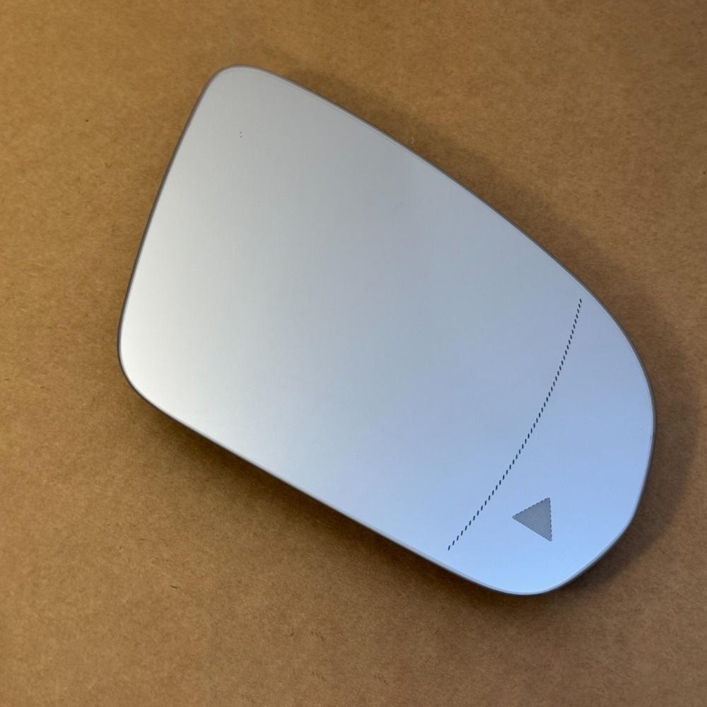 For Mercedes C E S W205 W213 W222 Right side Mirror glass Heating Blind Spot Monitoring (BSM) A0998100616