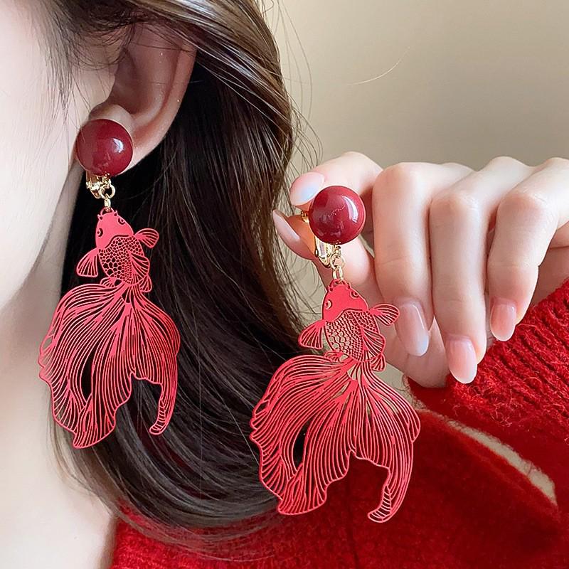Silver Needle Red Rhombus Earrings - Light Luxury, High-End Fashion, Versatile Design, Simple and Niche Ear Hoops.