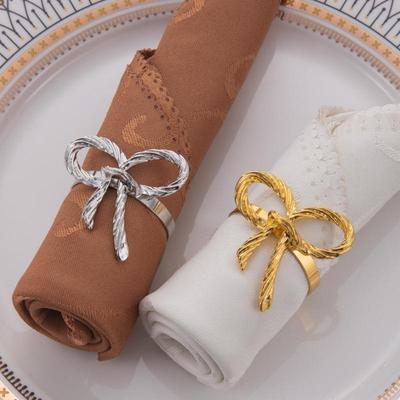 Eleganter Gold-Fliege-Serviettenring - Schickes Hochzeits-Tischaccessoire