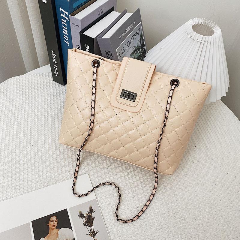 Late Autumn New Bag Large Capacity Women's Chain Bag Oblique Span Portable Tote Large Bag Light Luxury