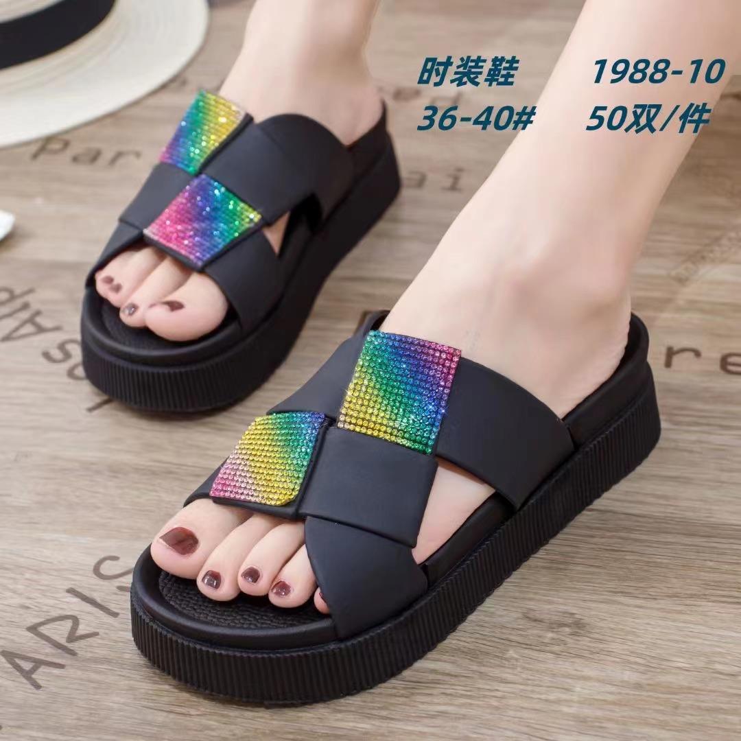 

Разноцветные ромбовидные тапочки женские 2025 новые туфли-маффины на плоской подошве односложные тапочки на платформе пляжная обувь для отдыха на море верхняя одежда 36