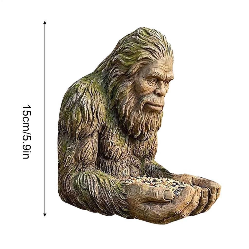 Outdoor asquatch Sculpture Bird Feeder Creative Birdseed Tray Bird Feeding Tool Garden Art Resin Craft Garden Yard Decor