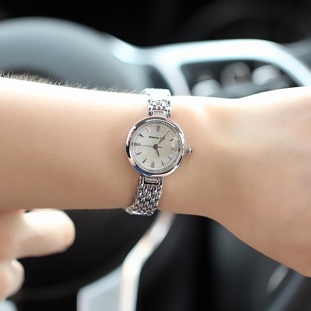 Fashion Women'S Hand Fritillary Face Diamond Bracelet Quartz Waterproof Temperament Watch Trendy Watch Women