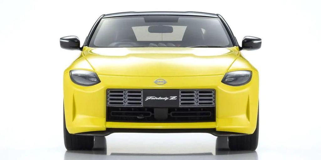 Kyosho Samurai 1/18 Scale Nissan Fairlady Z Yellow Finished Product