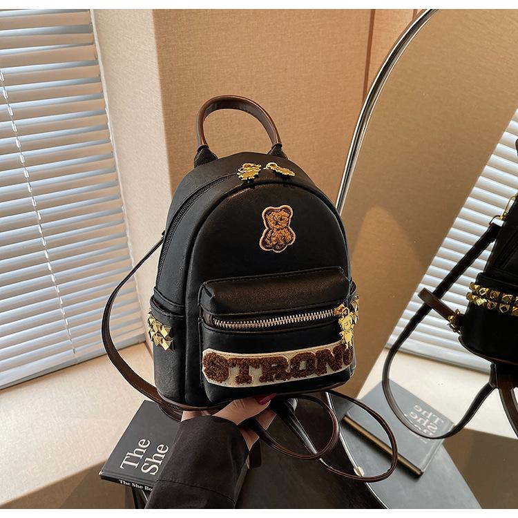 

Bear thorn backpack female cute girl large capacity soft casual backpack fashion versatile travel чёрный