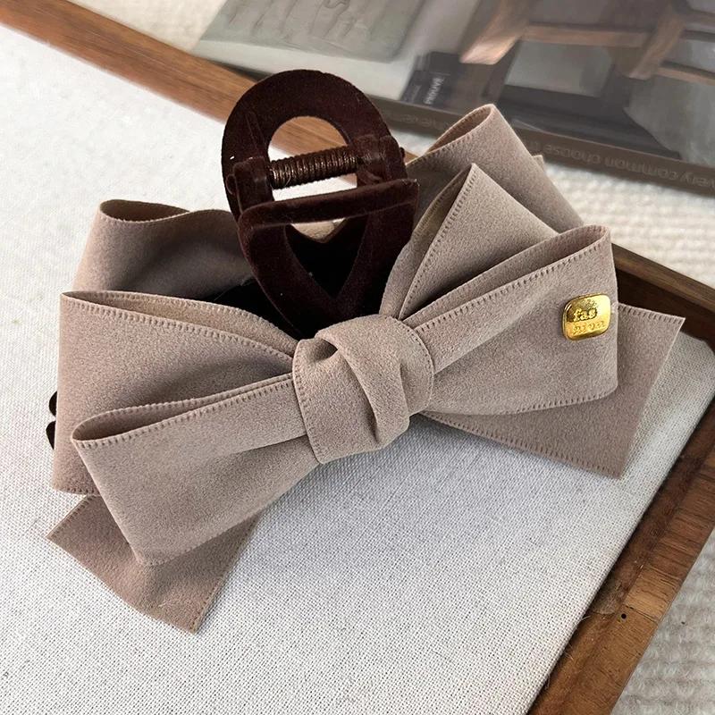 Fashion Bow Hair Claw Shark Clip Retro Suede Velvet Solid Color Hairpins for Womens Temperament Hair Clips Female Headdress Gift