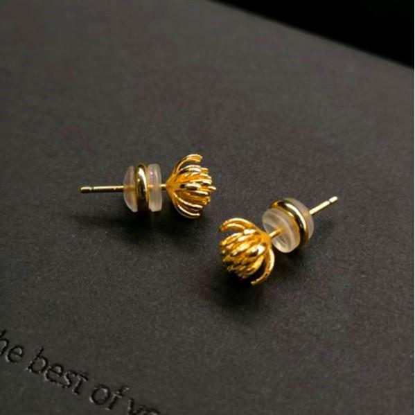 Three-Dimensional Metal Flower Bud Stud Earrings - Modern Luxury and Elegant Firework Design