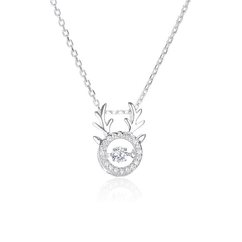 Fashion Light Luxury Titanium Steel Necklace Women'S High-End Pendant Sweet Temperament Collarbone Chain Does Not Fade Accessories