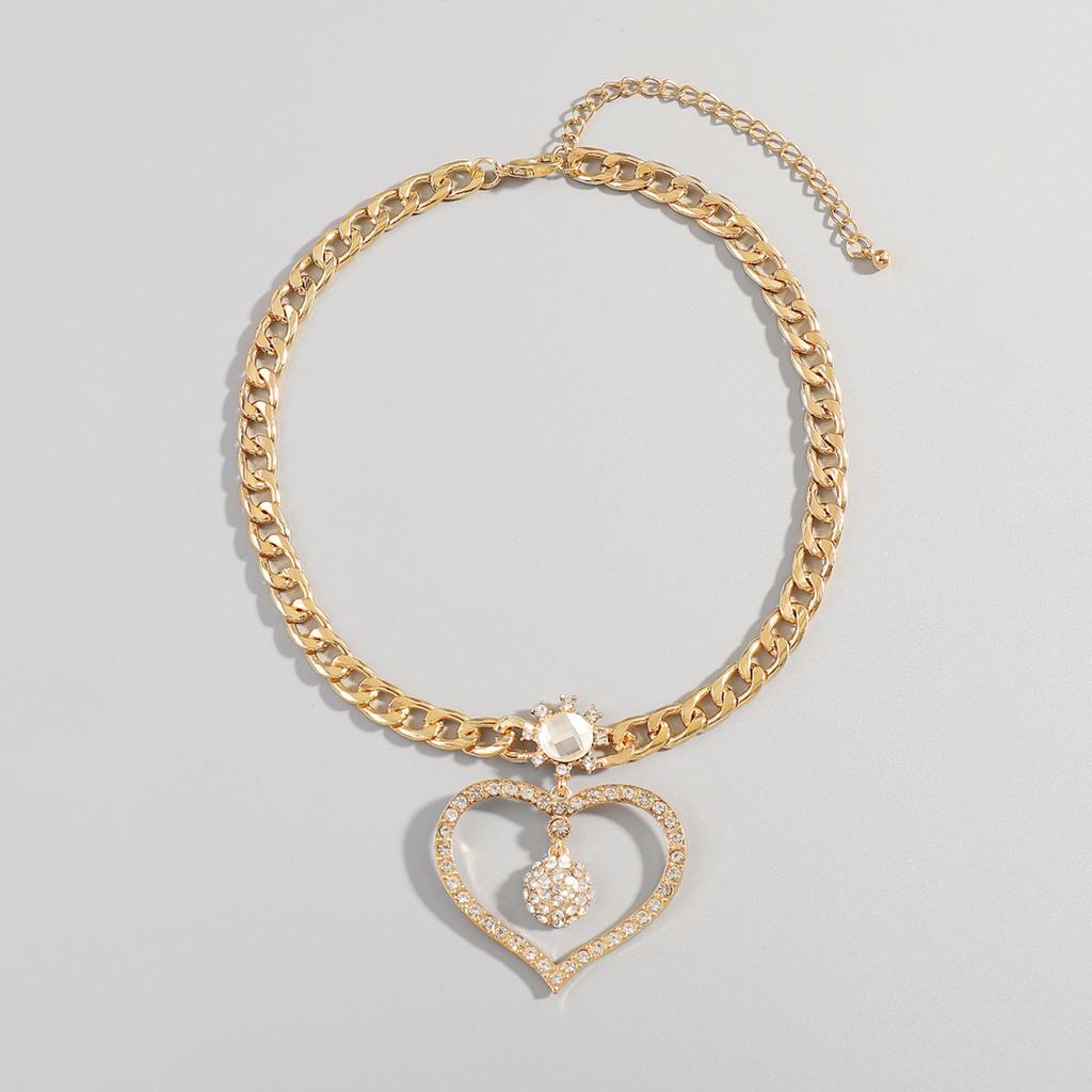 Women European Light Luxury Hollow Heart Rhinestone Necklace Simple Geometric Minimalist Hip Hop Choker For Women