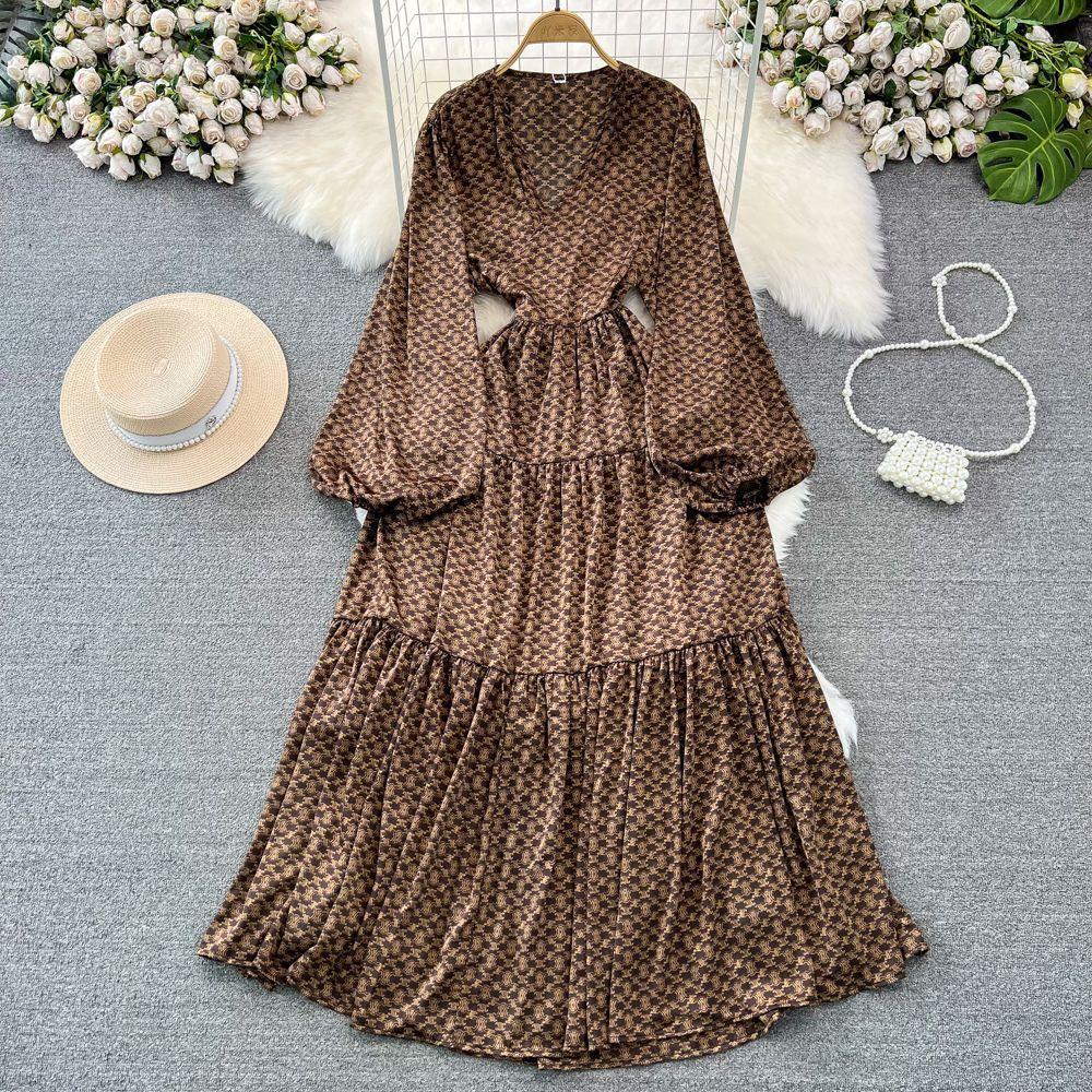 High-end Celebrity Temperament Lantern Long-sleeved V-neck Waist Thin A-word Printed Dress Elegant Pendulum Long Skirt