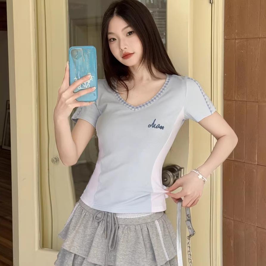 Women's Cotton T Shirt Summer V-Neck Slim Casual T-Shirts for Women Harajuku Short Sleeve Letter Embroidery Pullover Y2k Tops Female