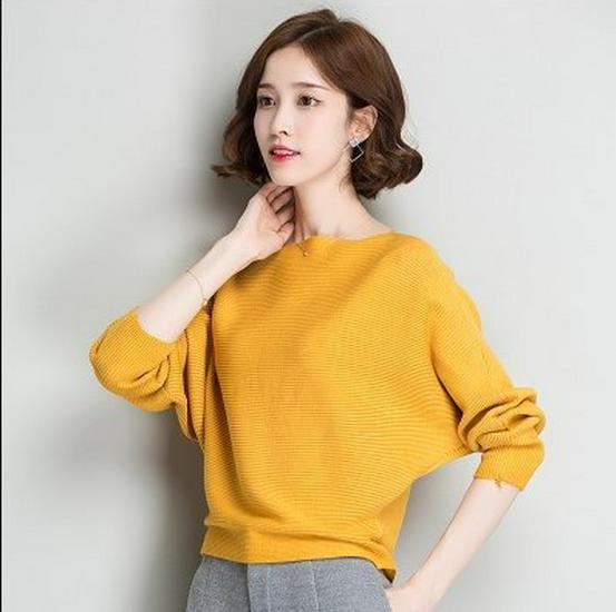Spring Women's Loose-Fit Bat Sleeve One-Shoulder Sweater - Large Size, Long-Sleeved Top