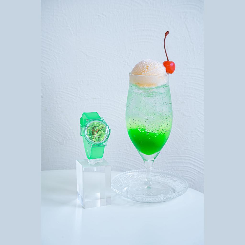 SmileSolar Solar Travel Cafe Collaboration Model Green Q&Q Watch, Analog, Solar, "Gensui" R02A-508VK,