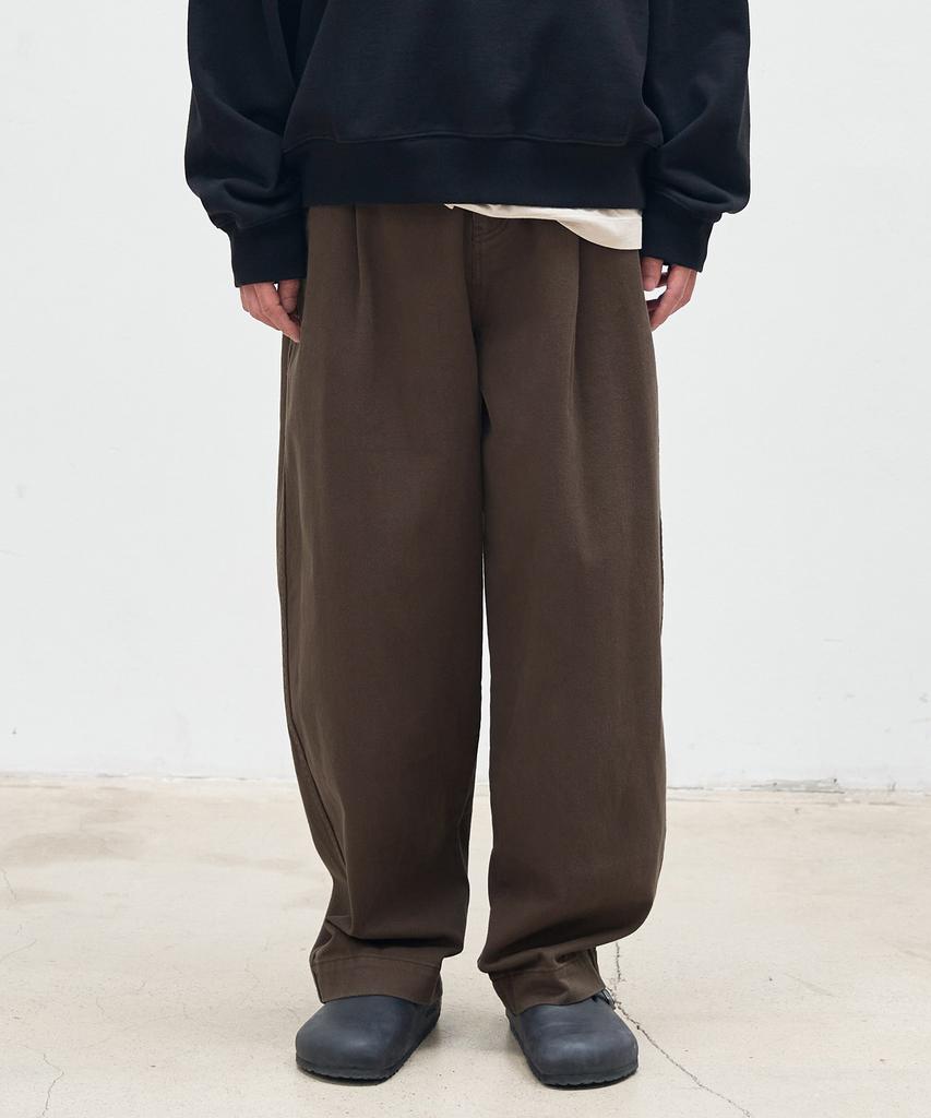 HEBIWEDEO One-Pleat Dart Chino Pants 2 Colors