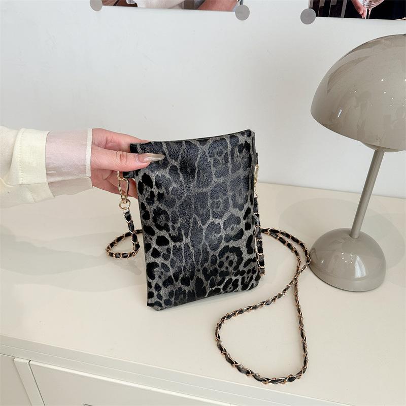 

Autumn and winter leopard print simple style mobile phone bag women s trend fashion retro versatile fashion casual messenger bag чёрный