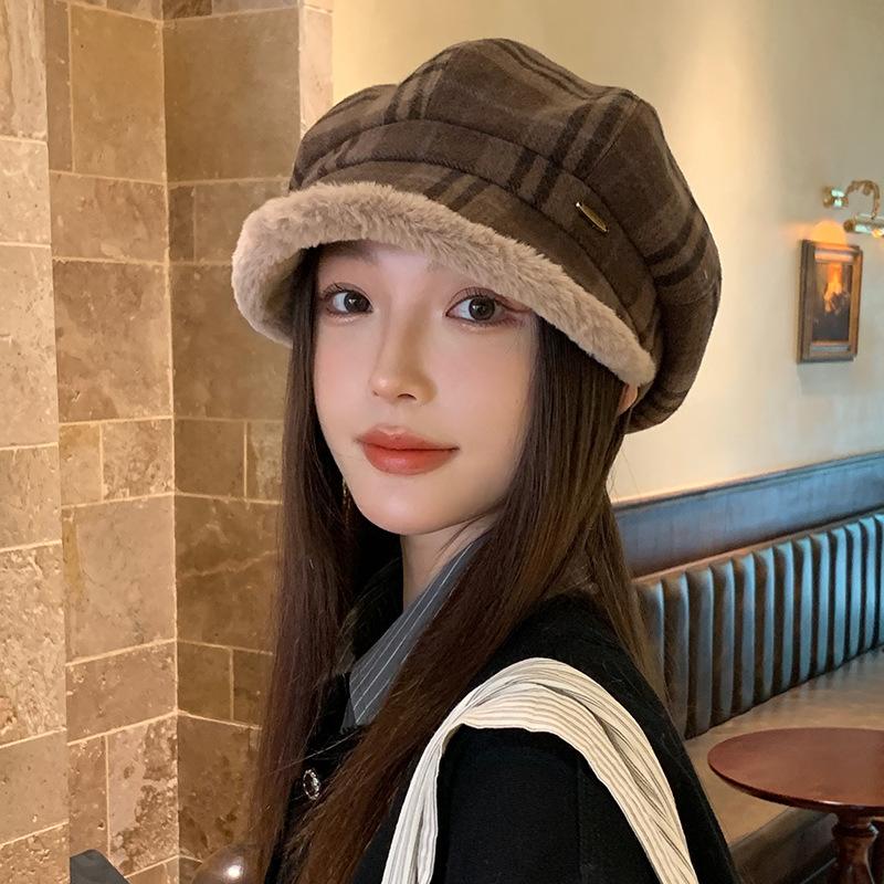 Autumn and Winter New Retro Plaid Plush Hat for Women Warm Octagonal Hat Versatile Face Showing Duck Tongue Beret