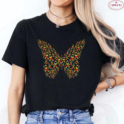 Modisches Schmetterling Puzzleteil T-Shirt für Damen Grafik T-Shirts Shirt Ästhetische Kleidung Sommer Autismus-Aufmerksamkeitsmonat Y2k Tops