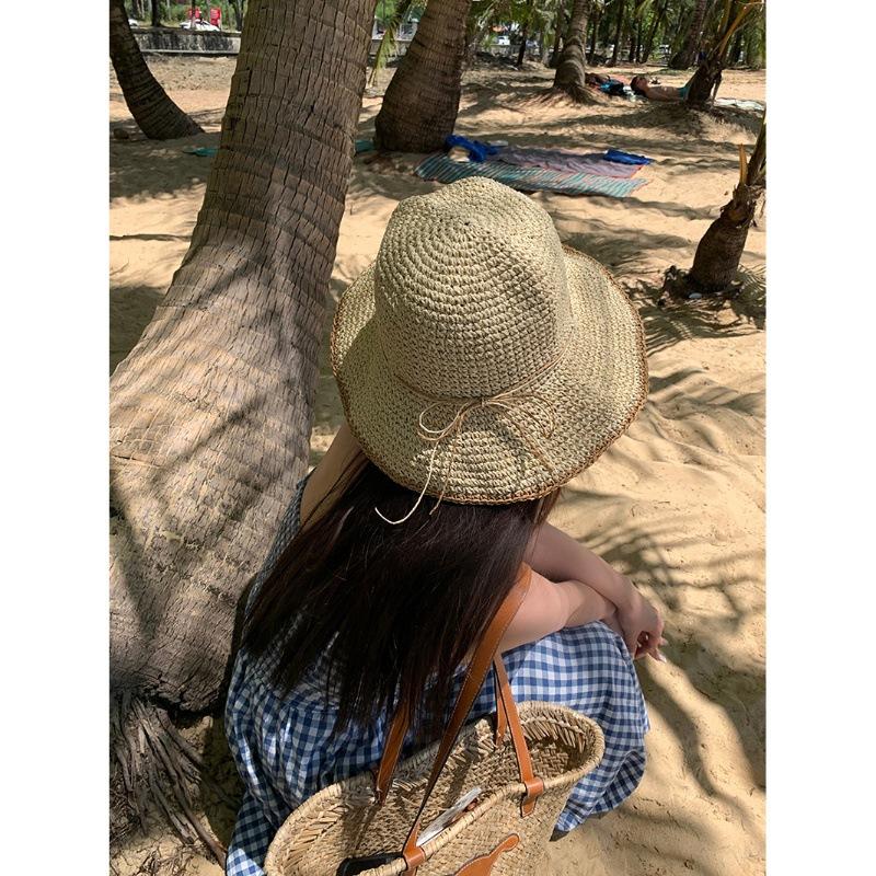 Straw hat women's new summer seaside flat brim straw sun hat fashion sun hat sunscreen hat women's 2025 new