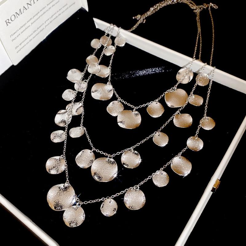 Brushed water drop love pendant, pull-out necklace, simple and high-end sweater chain, niche cold wind necklace jewelry
