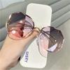 2021 Lunettes de soleil dégradées pour femmes, verres taillés coupe océan, protection UV400