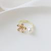 Wind fashion sense pearl ring women's new personalized pearl flower ring jewelry