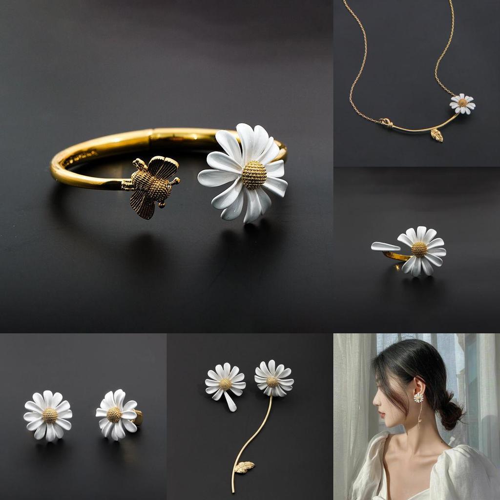 Nature Inspired Daisy Alloy Earrings With Unique Asymmetric Design For Women