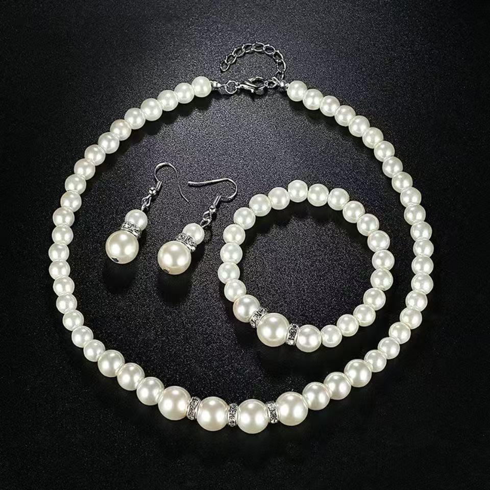 Pearl Jewelry Set: Necklace, Earrings & Bracelet for Women - Perfect Gift for Mom or Wedding