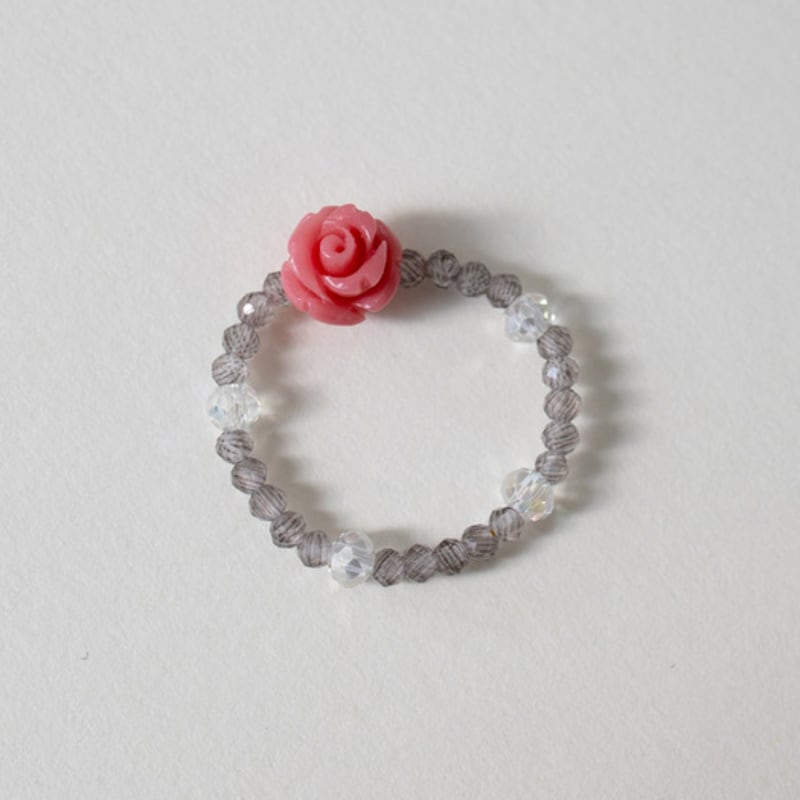 MERRYMOTIVE Pink rose and grey bead ring