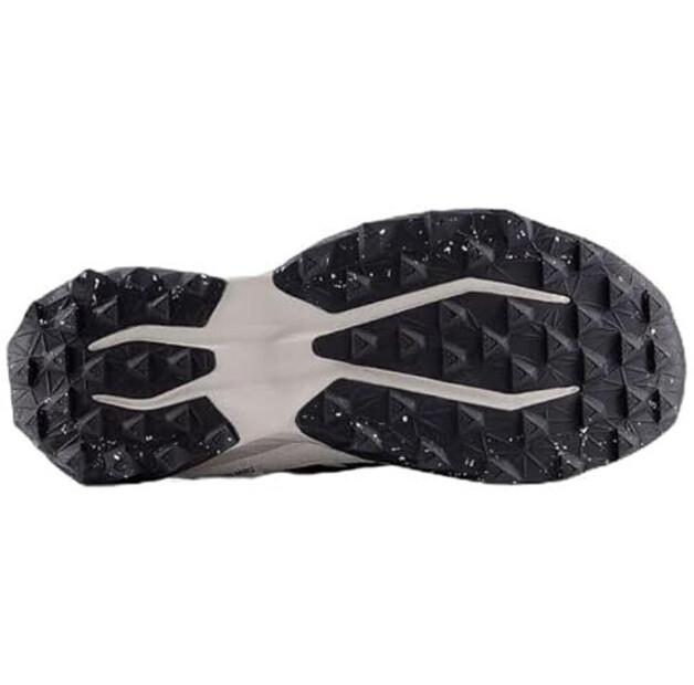 Кроссовки New Balance Tektrel