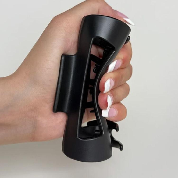 Workout Friendly Silicone Hair Clip No Slip Design For Sports Yoga Secure Bun Holder Gentle On Hair Scalp Portable Styling Tool