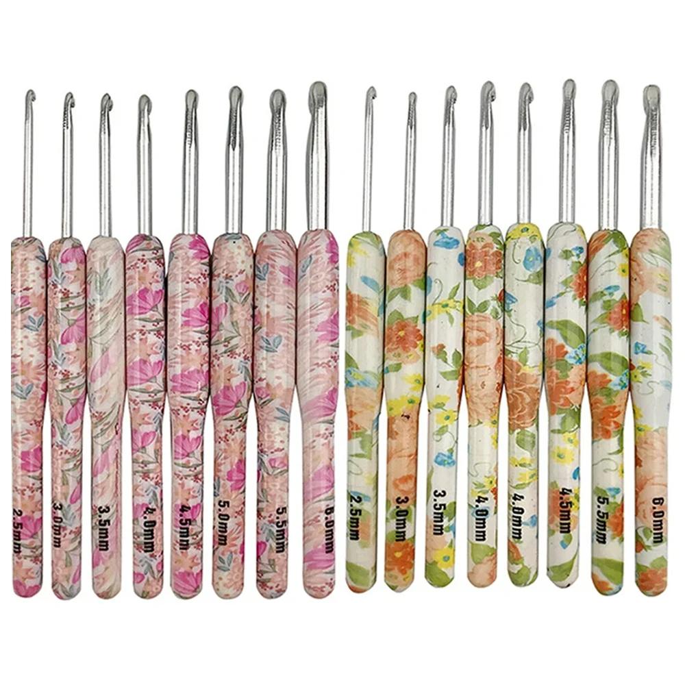 8-Piece Crochet Tool Set Aluminum Manual Knitting Set DIY Craft Kit with OPP Bag Printed Design for Crochet Enthusiasts