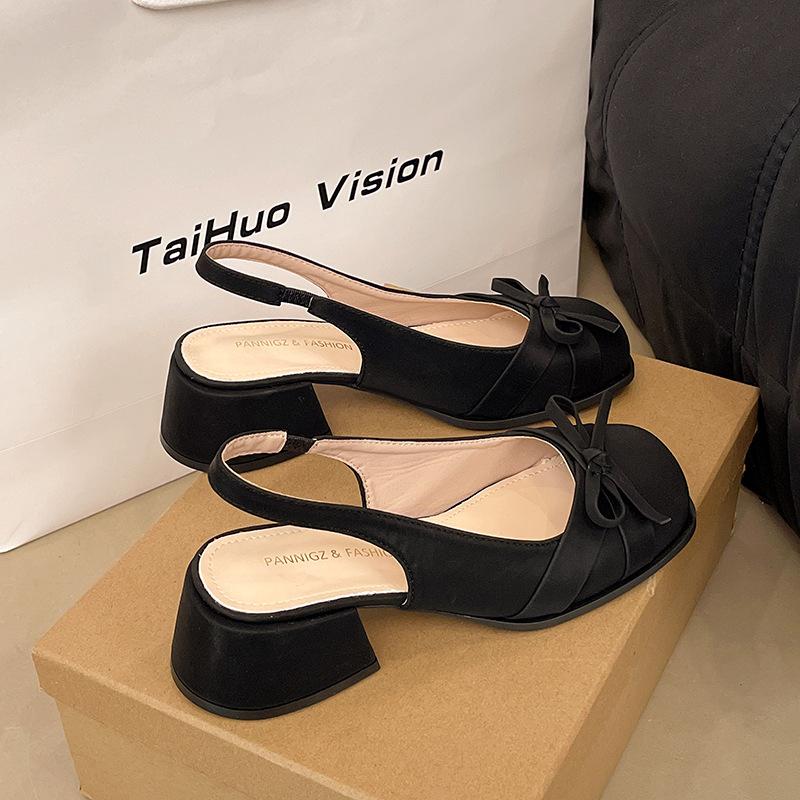 

Лето 2025 новые милые сандалии с круглым носком, толстым каблуком и бантом, женственность, задний ремешок, женская обувь 39 чёрный