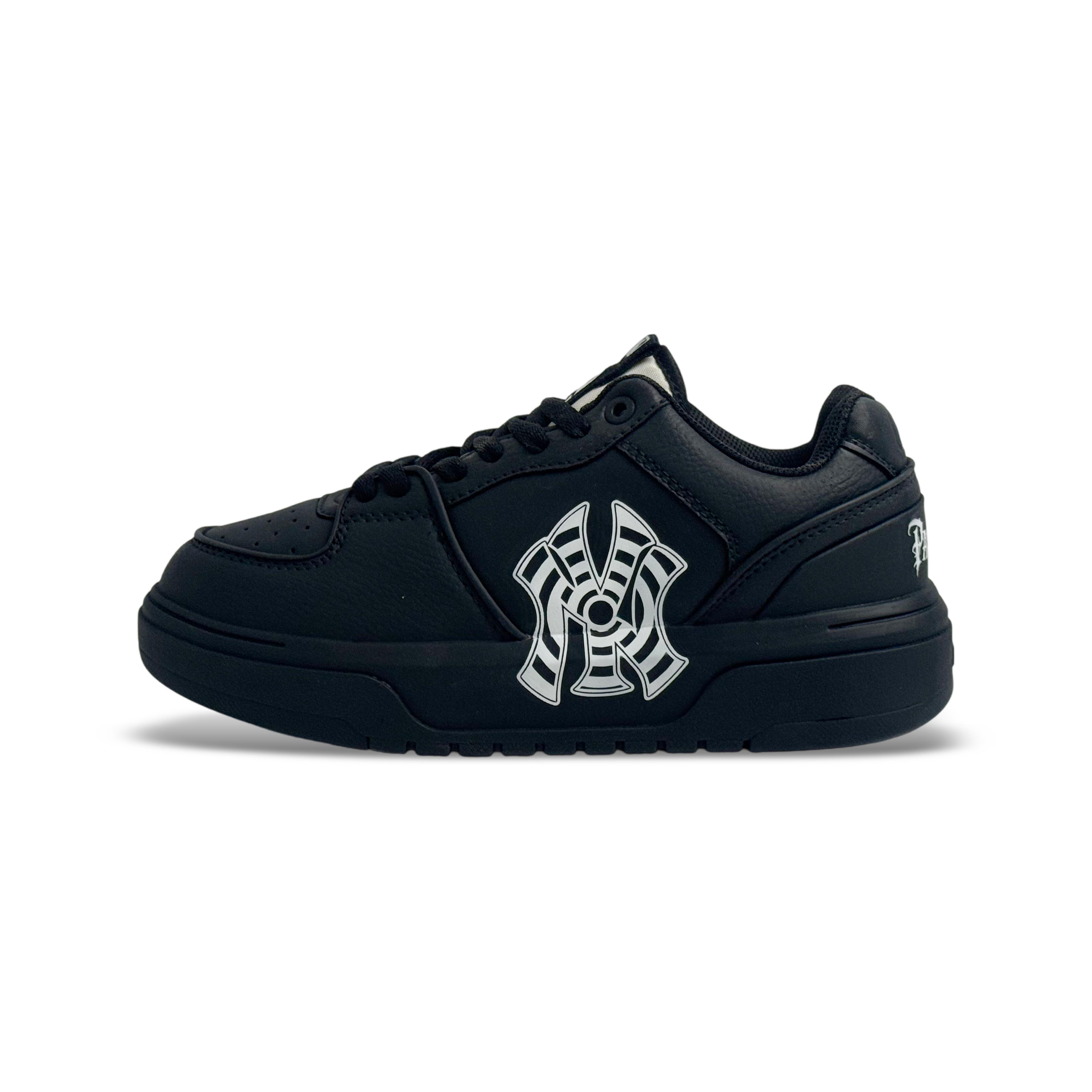 

MLB Chunky Liner Coverage Height Increasing Low top Skateboard Shoes Unisex Black White 3ASXCA12N-50WHS(team1368- 44