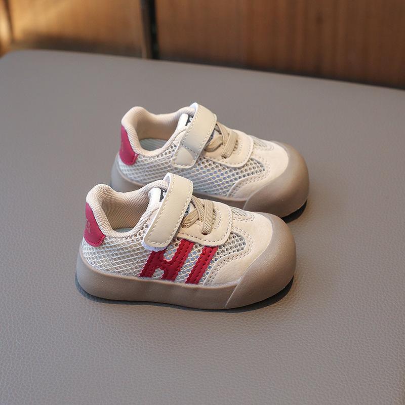 Children's baby mesh board shoes 2025 spring and autumn children's soft-soled toddler shoes boys and girls Korean version of versatile casual shoes