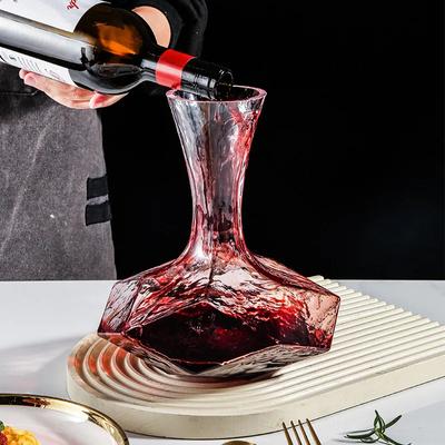 Nepravidelný karafa na víno Kreativity 1450 ml karafa Zásobník Křišťálové sklo Provzdušňovač vína Zrcadlový džbán Dárkový bar Dekor Umělecké sklo