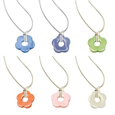 Acrylic Flower Pendant Charm Necklace Wax Line Clavicle Chain Sweet Fashion Choker Neckchain Jewelry Gift for Women Girl