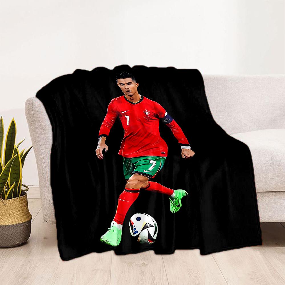 Ronaldo Manchester United Legacy Suitable blanket for offices, travel, living rooms also a good gift for friends and family Suitable for all seasons.