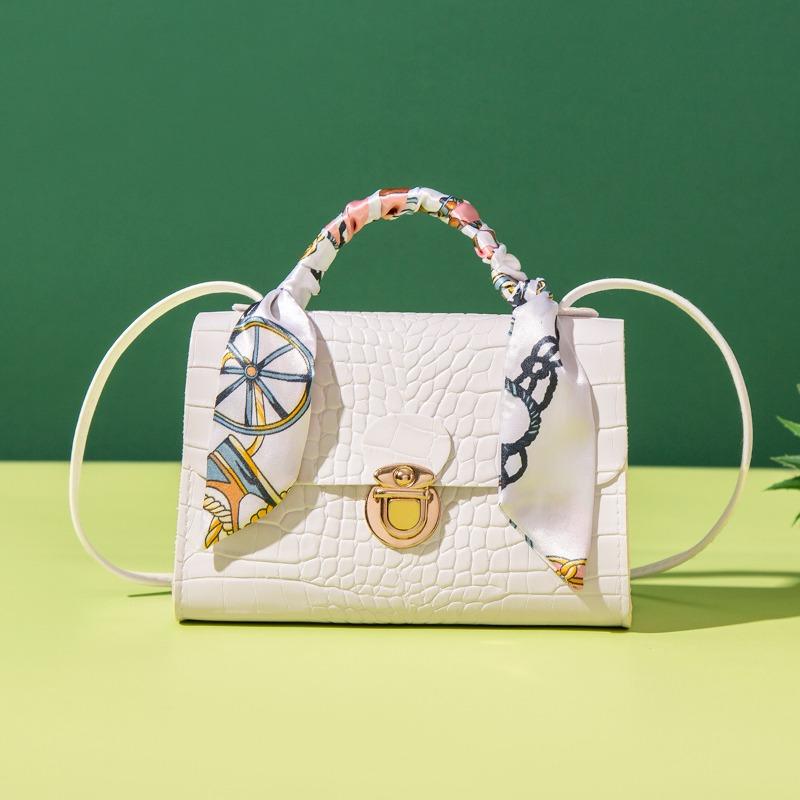 Fresh and sweet oblique span bag summer bag women's bag flower material small square bag