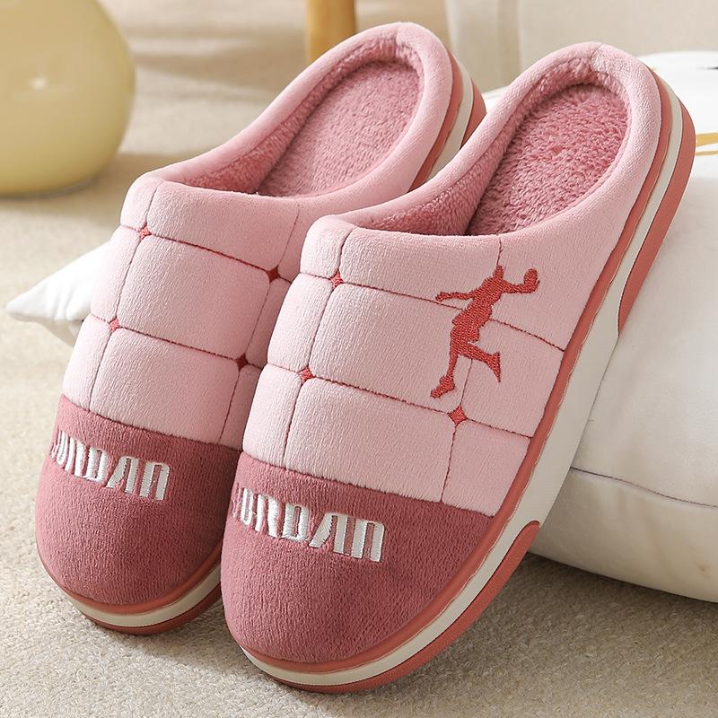 

Парные плюшевые тапочки из хлопка для мужчин и женщин, без застежек, пушистые, на плоской подошве, для дома, зимние, с круглым закрытым носком, сохраняющие тепло, с мультяшными принтами, тапочки 40-41 розовый