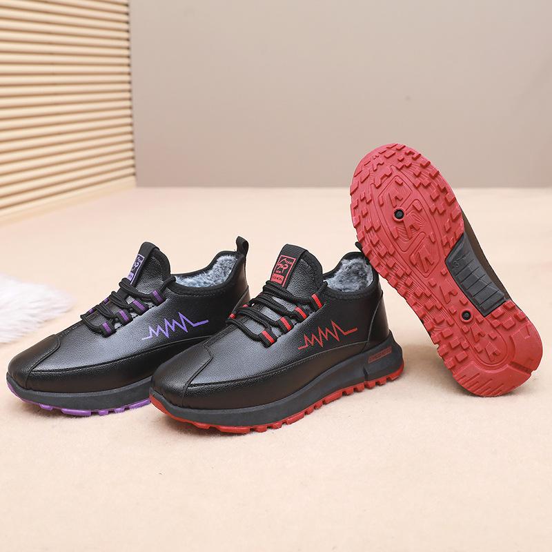 Winter new old Beijing fashion casual middle-aged and elderly shoes waterproof and non-slip flat mother short boots velvet warm shoes