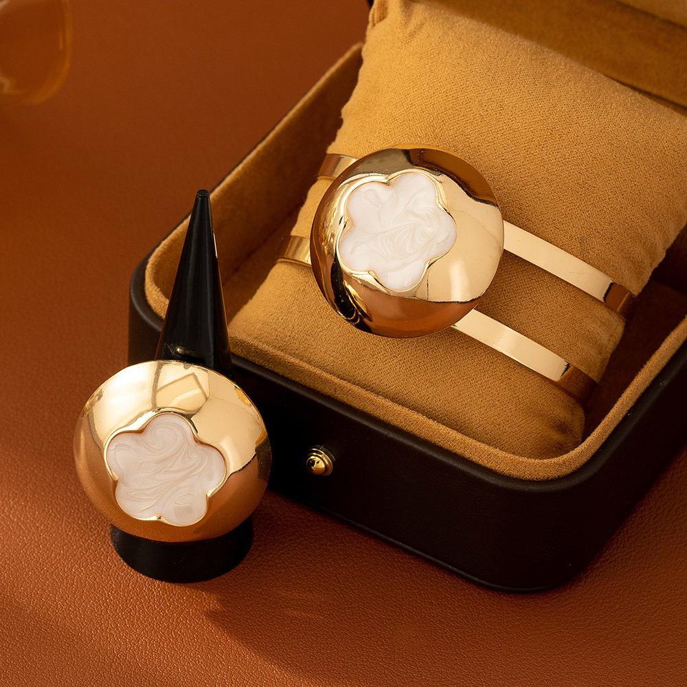 

Модное ожерелье с подвеской для женского комплекта ювелирных изделий белый