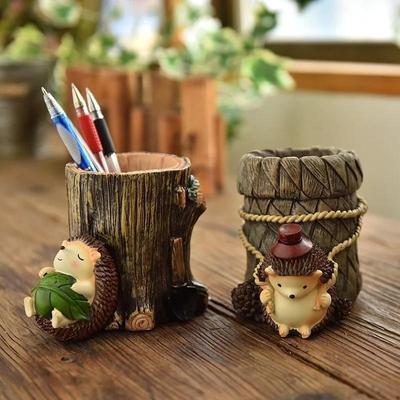 Student Pen Inserted Hedgehog Pen Holder Creative Home Personality Birthday Gift Resin Crafts