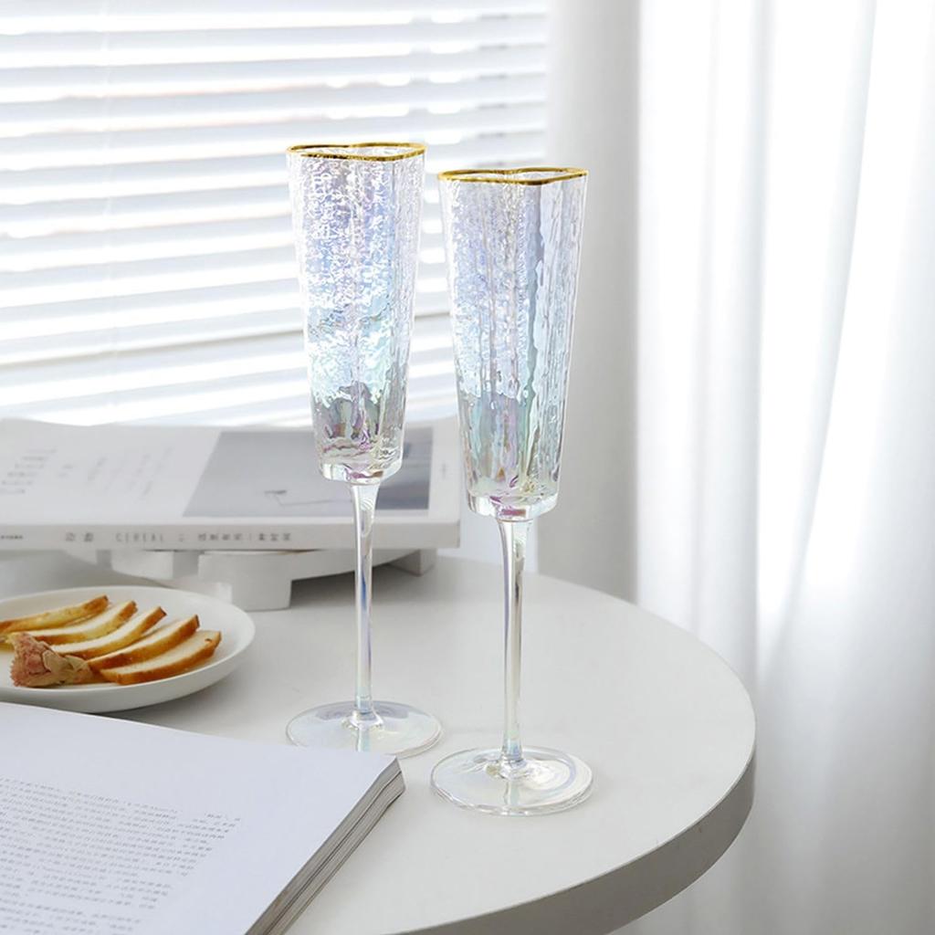 Heart-Shaped Champagne Flutes Set of 2, Golden-Rimmed Crystal Wedding Toasting Glasses for Couples, Birthday, Christmas, Anniver