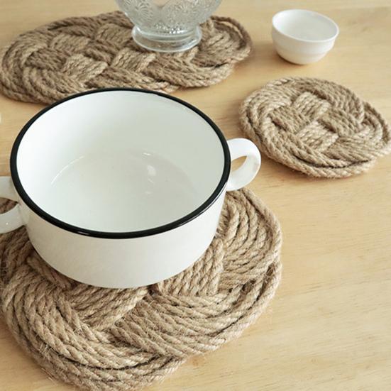Heat Resistant Non-Slip Placemat for Dining Table Washable Woven Linen Straw Table Mat Heat Insulation Round Coaster Mat