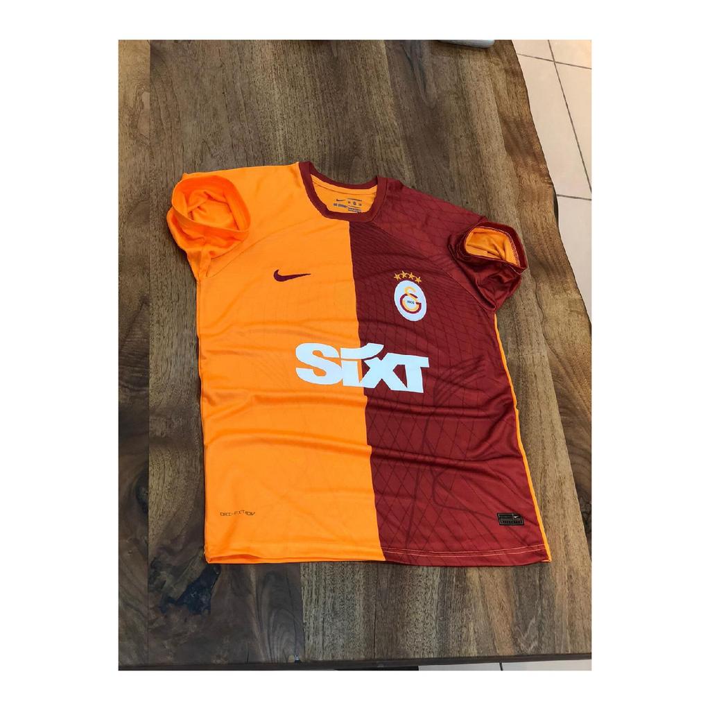 2024 Tricou de antrenament pe teren covor roșu din noul sezon. Jersey de producție specială