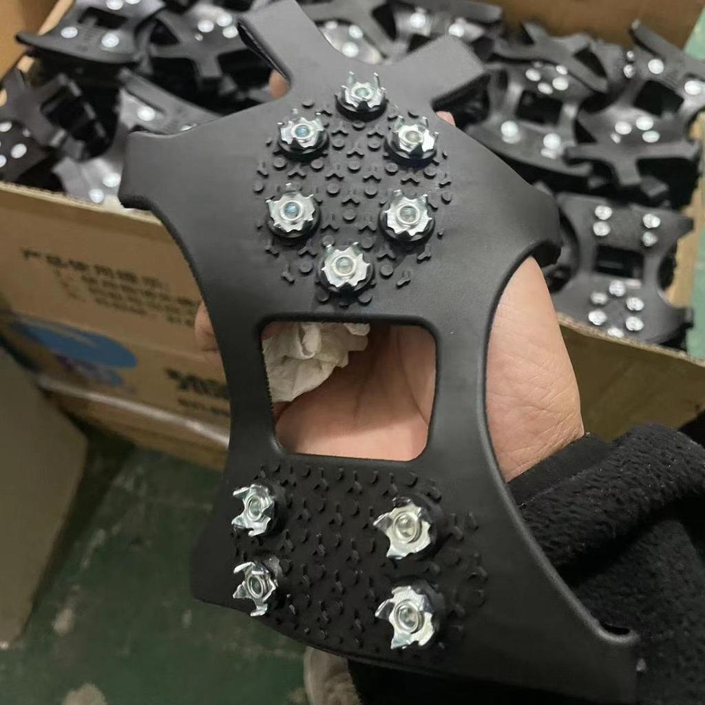 10-Tooth Steel Ice Cleats: Non-Slip, Wear-Resistant, Silicone Shoe Covers for Ice and Snow Climbing