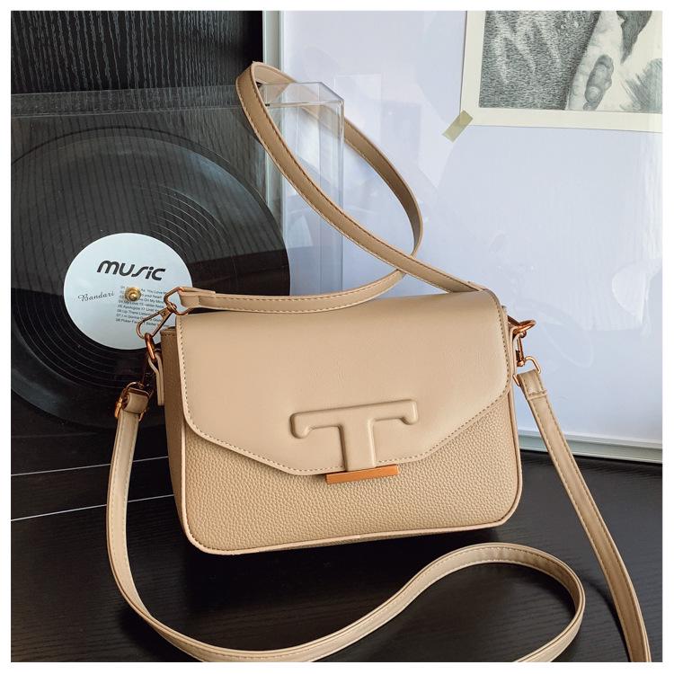 2025 Trendy Large Capacity Women's Saddle Crossbody Bag